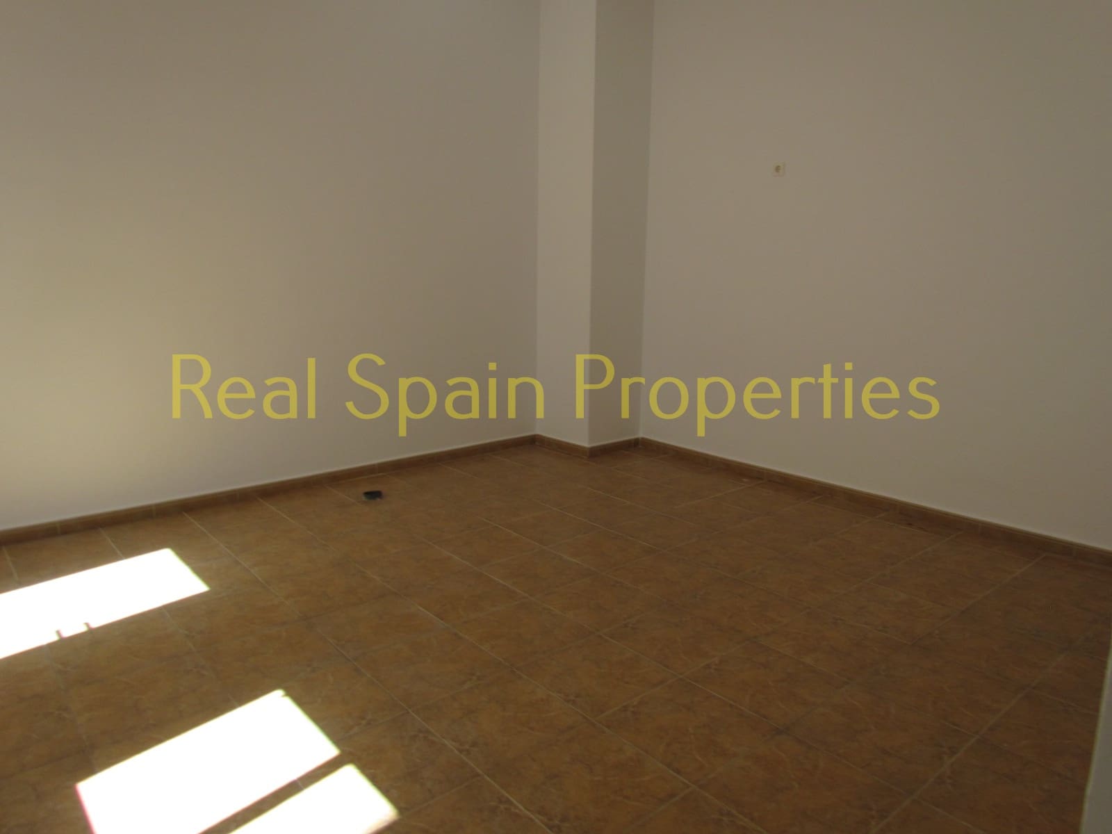 Erhverv til salg i Velez-Rubio - € 130.000 (Ref: 8417255)