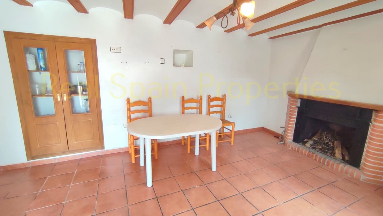 4 soveværelse Finca/Landehus til salg i Velez-Rubio - € 125.000 (Ref: 8417260)