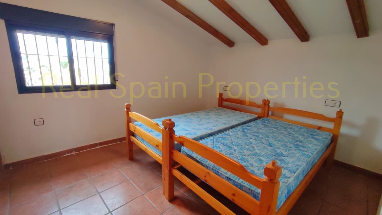 4 soveværelse Finca/Landehus til salg i Velez-Rubio - € 125.000 (Ref: 8417260)