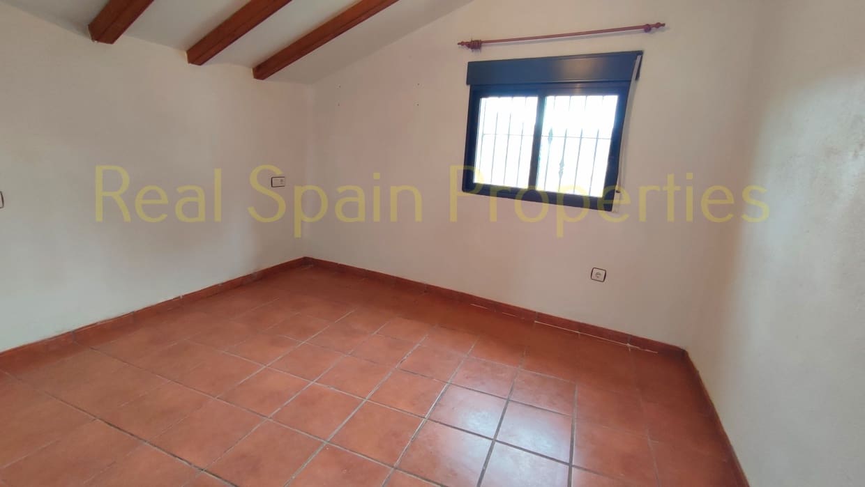 4 soveværelse Finca/Landehus til salg i Velez-Rubio - € 125.000 (Ref: 8417260)