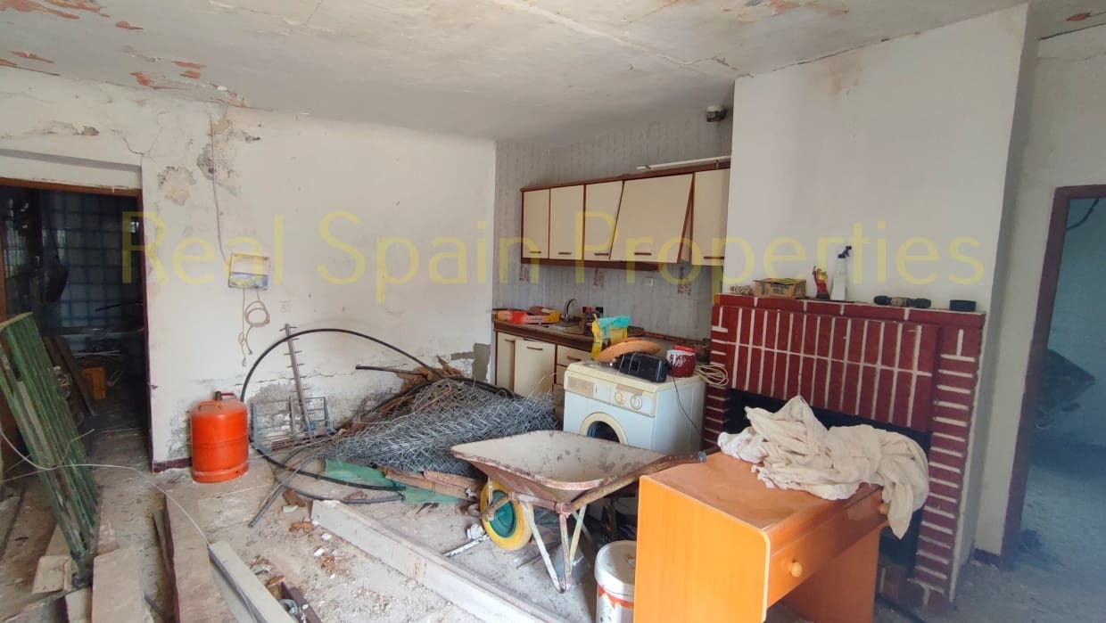 4 soveværelse Finca/Landehus til salg i Velez-Rubio - € 125.000 (Ref: 8417260)