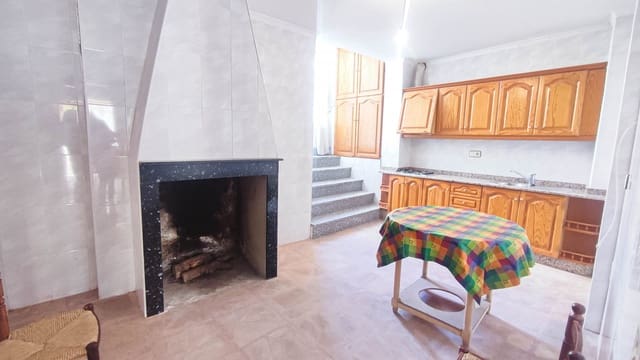 5 makuuhuone Omakotitalo myytävänä paikassa Chirivel - 79 000 € (Ref: 8417261)