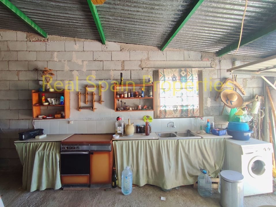 6 soveværelse Finca/Landehus til salg i Velez-Rubio - € 95.000 (Ref: 8417266)