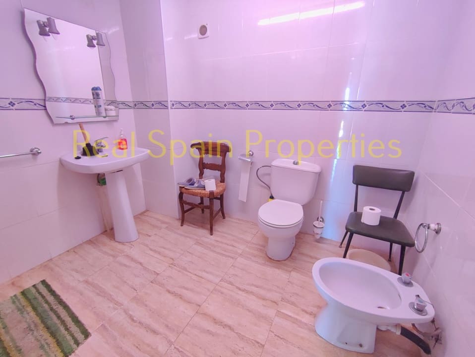 6 soveværelse Finca/Landehus til salg i Velez-Rubio - € 95.000 (Ref: 8417266)