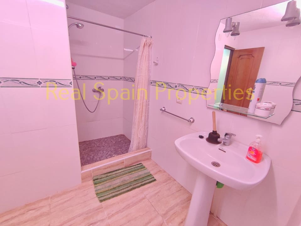 6 soveværelse Finca/Landehus til salg i Velez-Rubio - € 95.000 (Ref: 8417266)