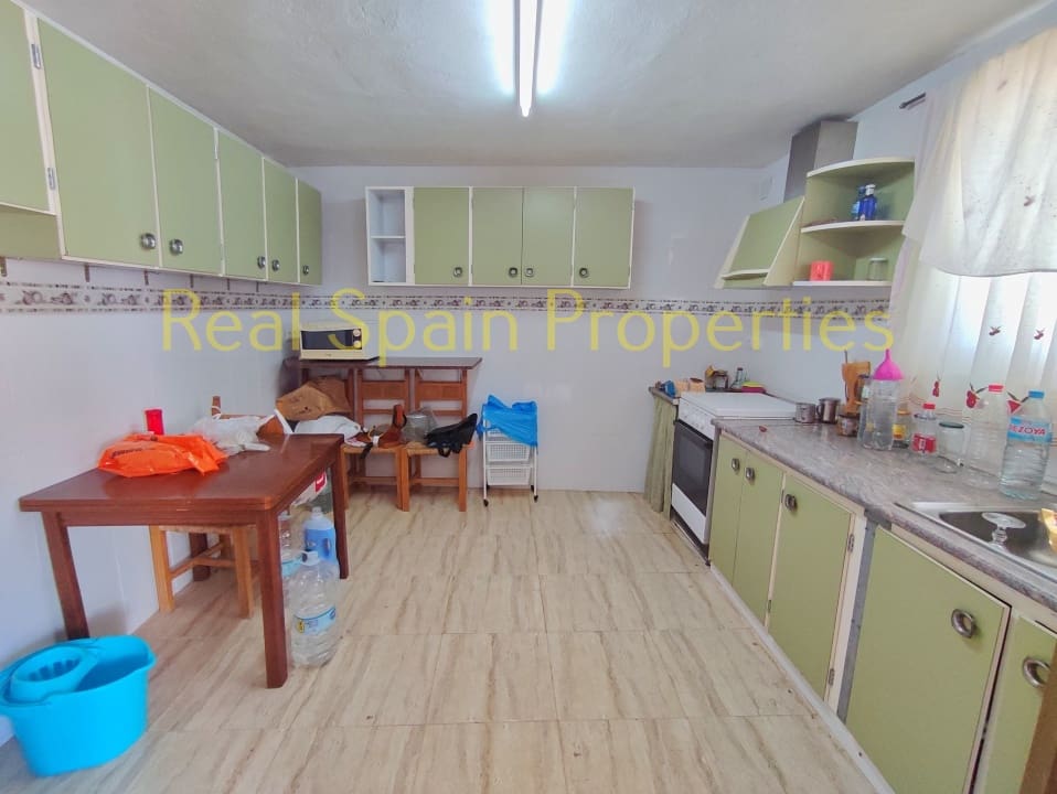 6 soveværelse Finca/Landehus til salg i Velez-Rubio - € 95.000 (Ref: 8417266)