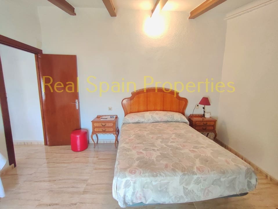 6 soveværelse Finca/Landehus til salg i Velez-Rubio - € 95.000 (Ref: 8417266)