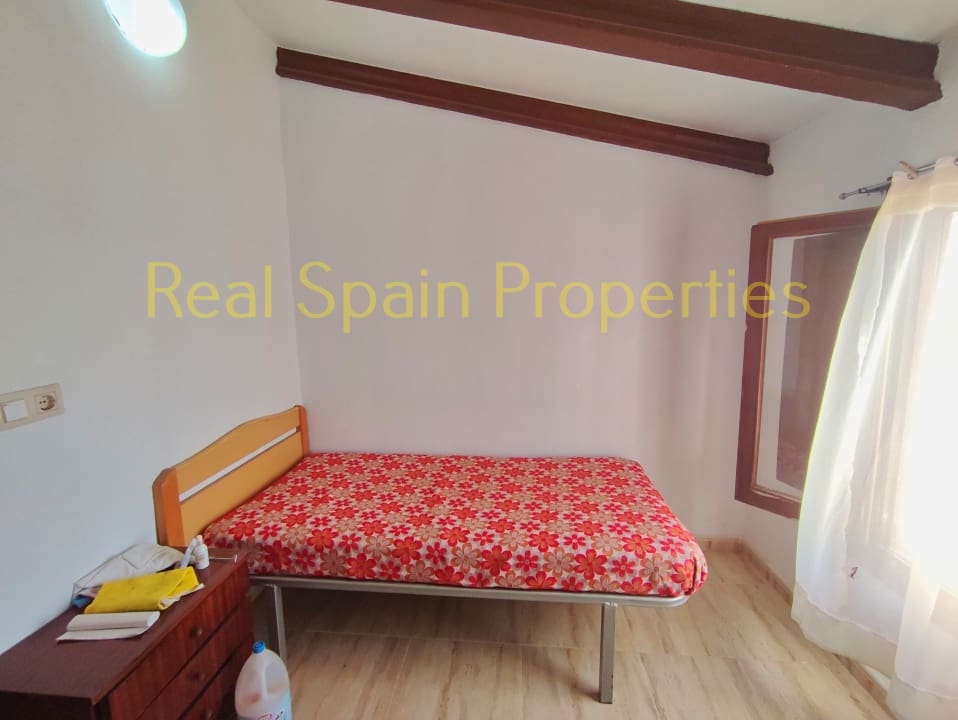 6 soveværelse Finca/Landehus til salg i Velez-Rubio - € 95.000 (Ref: 8417266)