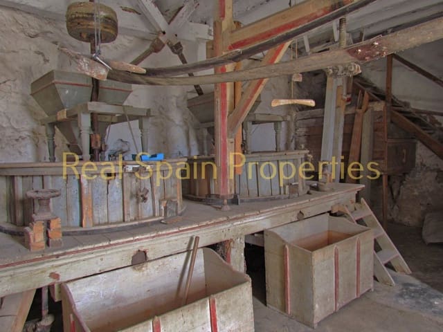 3 bedroom Finca/Country House for sale in Vélez-Rubio - € 60,000 (Ref: 8417270)