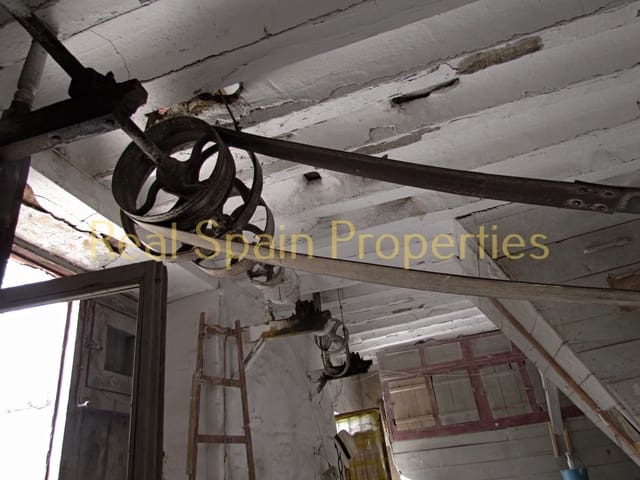 3 bedroom Finca/Country House for sale in Vélez-Rubio - € 60,000 (Ref: 8417270)