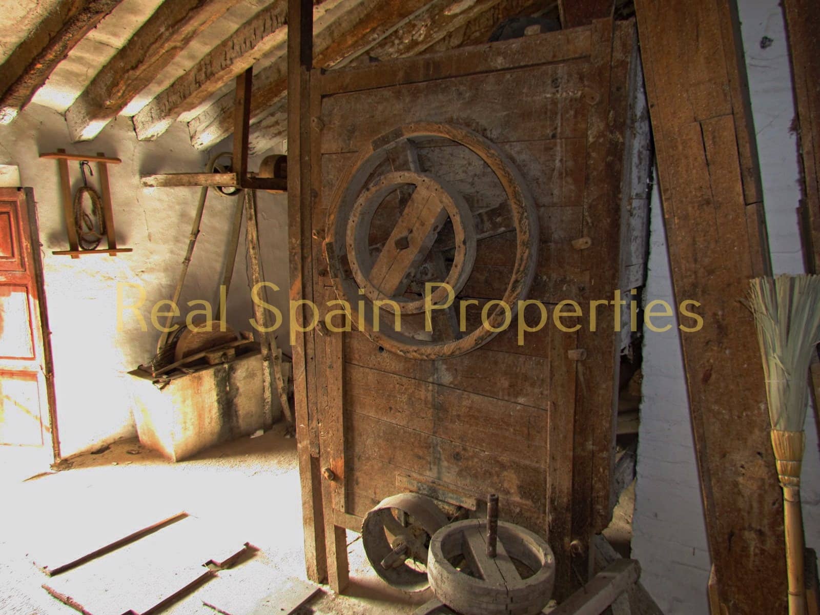 3 bedroom Finca/Country House for sale in Velez-Rubio - € 60,000 (Ref: 8417270)