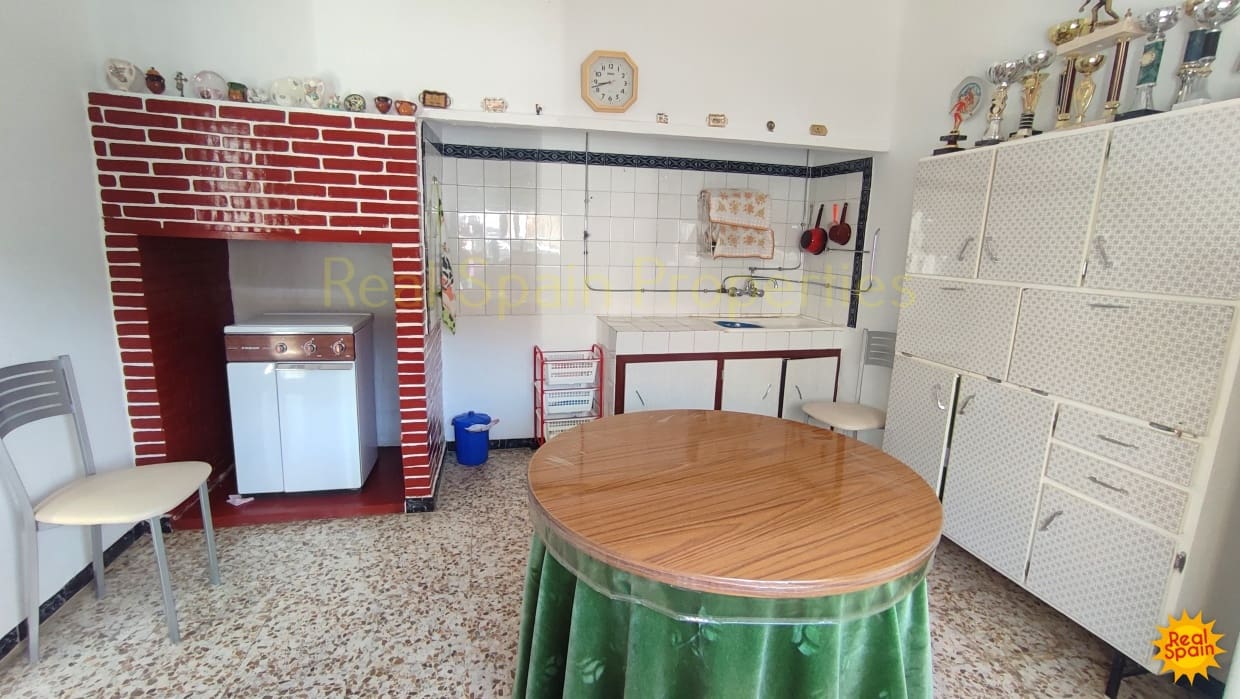 4 soveværelse Byhus til salg i Velez-Rubio - € 63.000 (Ref: 8417272)