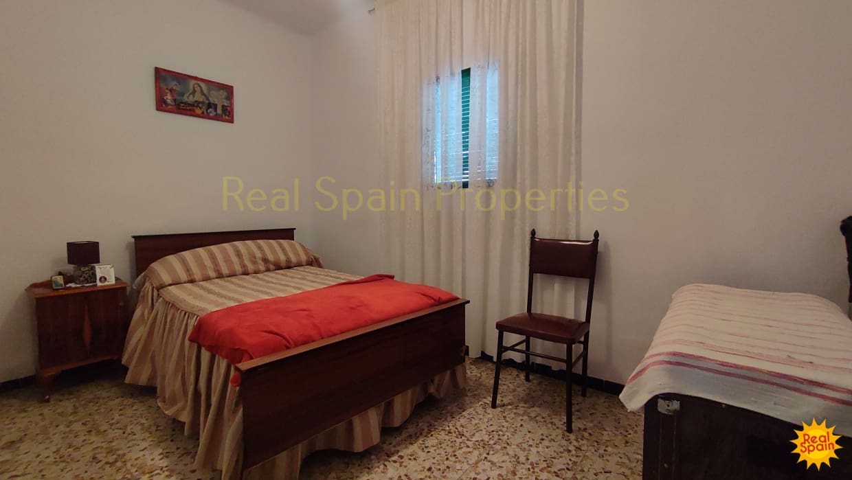 4 soveværelse Byhus til salg i Velez-Rubio - € 63.000 (Ref: 8417272)