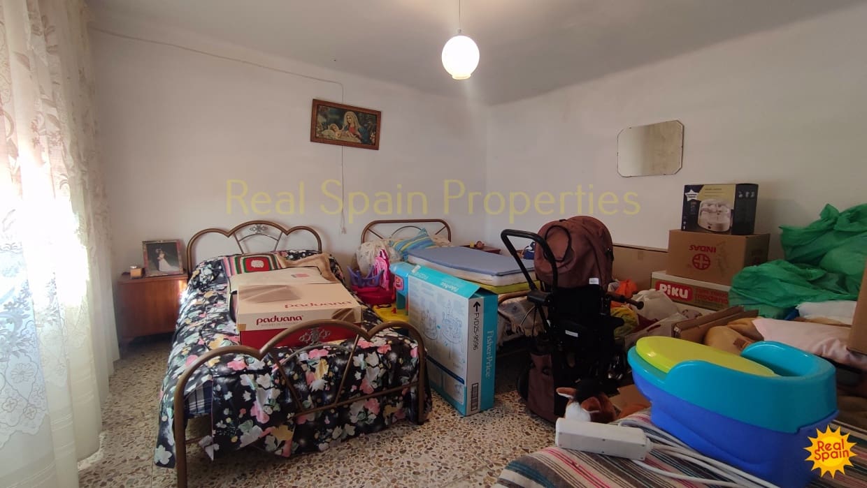 4 soveværelse Byhus til salg i Velez-Rubio - € 63.000 (Ref: 8417272)