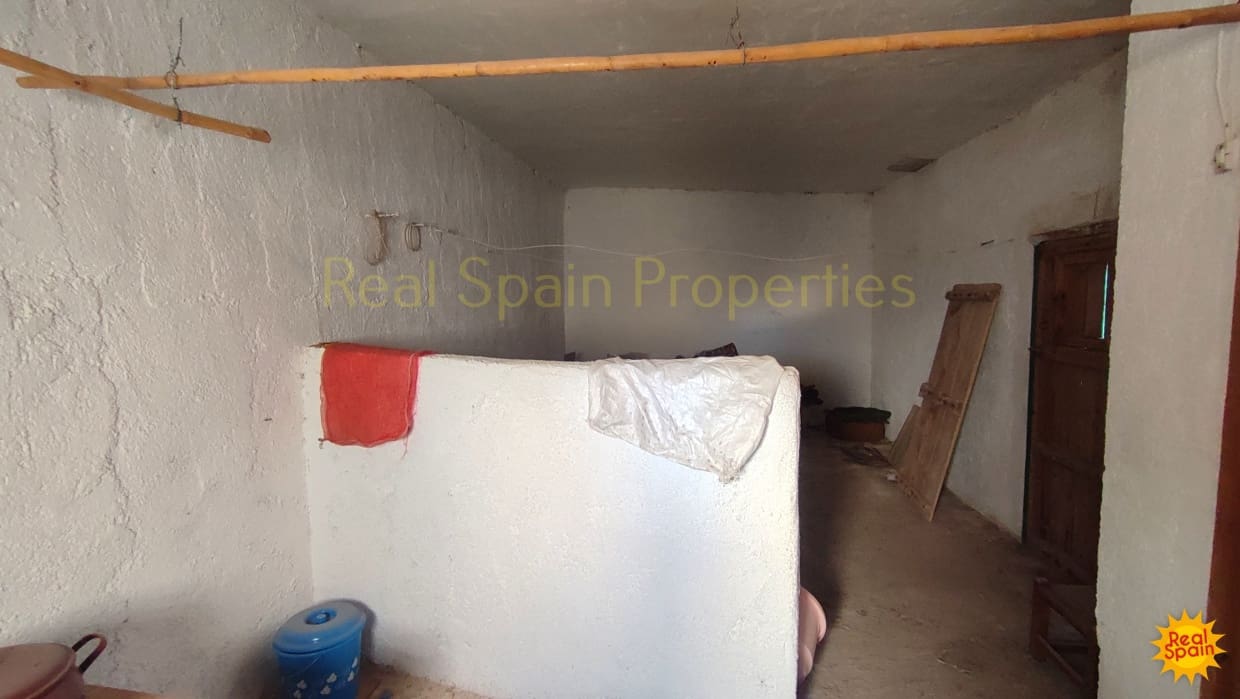 4 soveværelse Byhus til salg i Velez-Rubio - € 63.000 (Ref: 8417272)