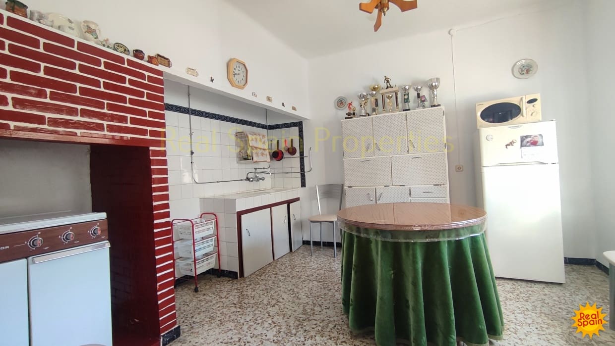 4 soveværelse Byhus til salg i Velez-Rubio - € 63.000 (Ref: 8417272)