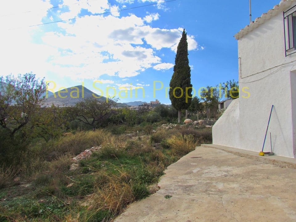 4 soveværelse Finca/Landehus til salg i Velez-Blanco - € 75.000 (Ref: 8417288)