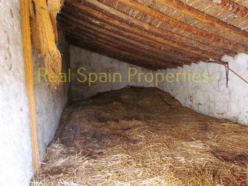 4 soveværelse Finca/Landehus til salg i Velez-Blanco - € 75.000 (Ref: 8417288)