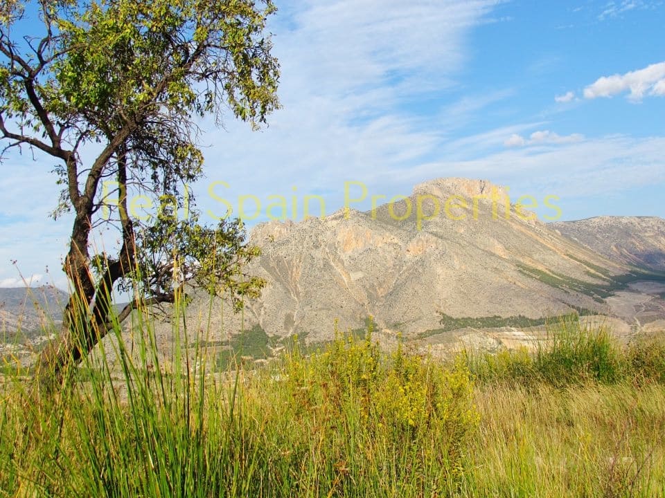 4 soveværelse Finca/Landehus til salg i Velez-Blanco - € 75.000 (Ref: 8417288)