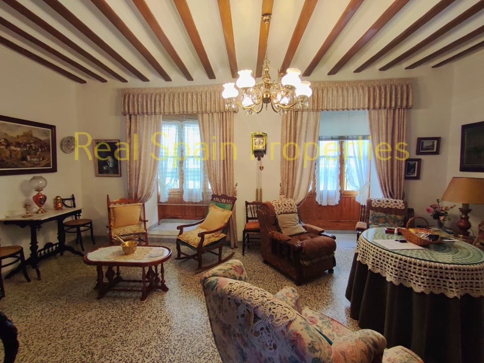 8 soveværelse Byhus til salg i Velez-Rubio - € 190.000 (Ref: 8417293)