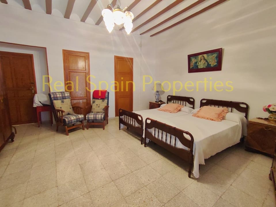 8 soveværelse Byhus til salg i Velez-Rubio - € 190.000 (Ref: 8417293)