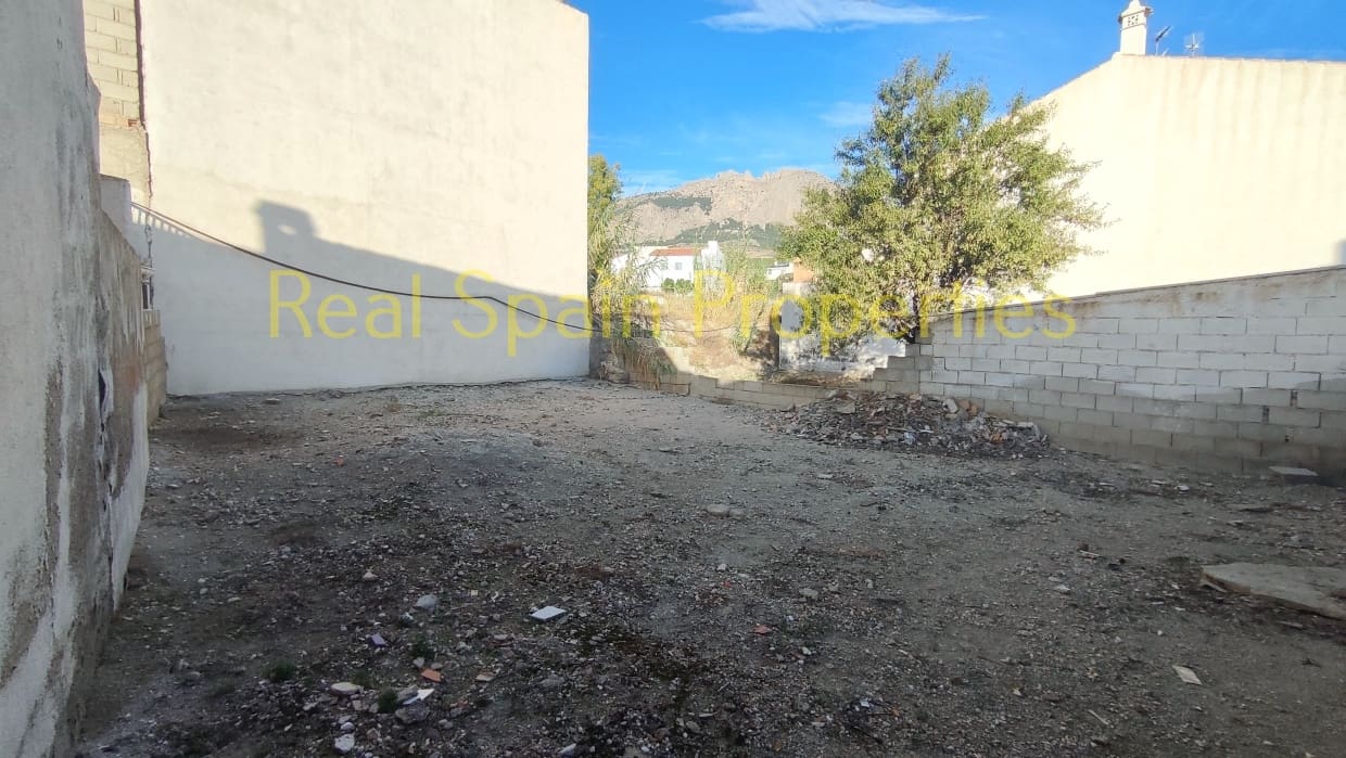 Grunde uden byggetilladelser til salg i Velez-Rubio - € 26.000 (Ref: 8417298)