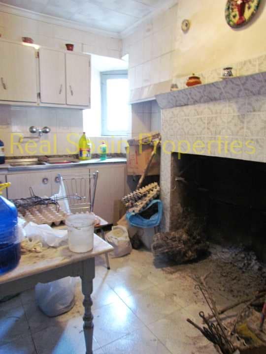 6 soveværelse Byhus til salg i Velez-Blanco - € 55.000 (Ref: 8417311)