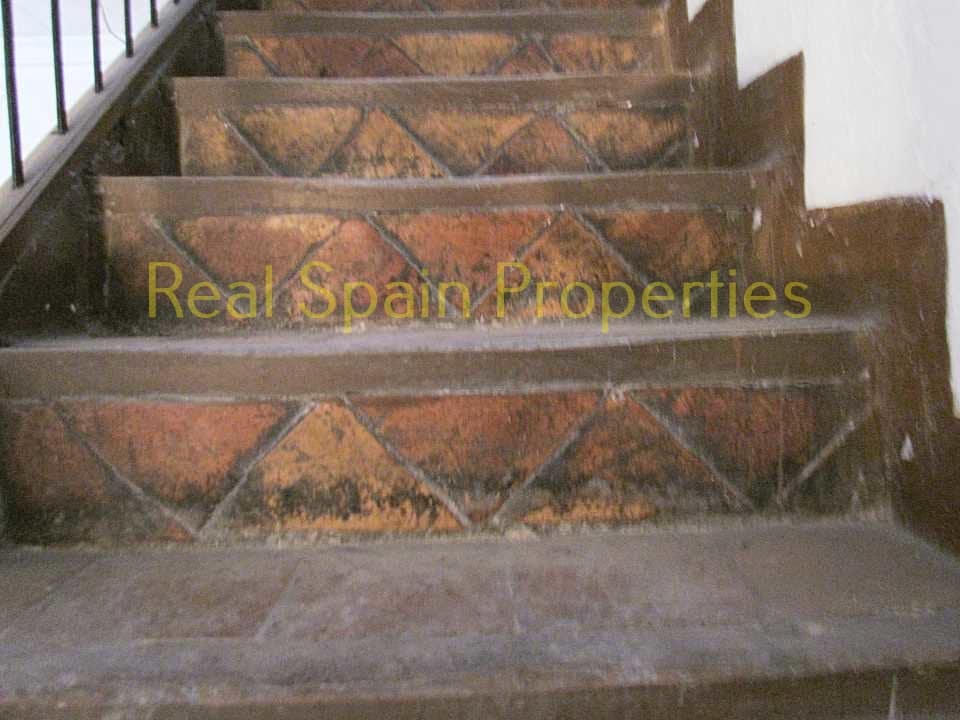 6 soveværelse Byhus til salg i Velez-Blanco - € 55.000 (Ref: 8417311)