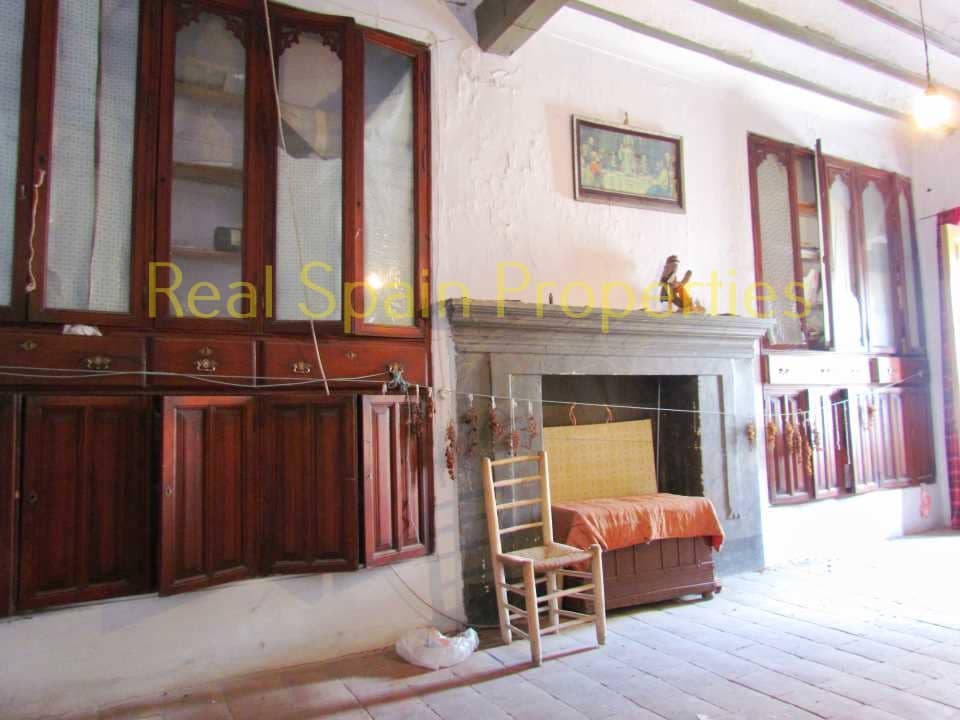 6 soveværelse Byhus til salg i Velez-Blanco - € 55.000 (Ref: 8417311)