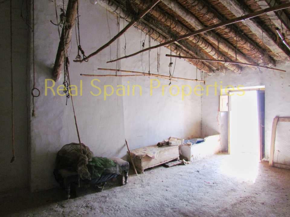 6 soveværelse Byhus til salg i Velez-Blanco - € 55.000 (Ref: 8417311)