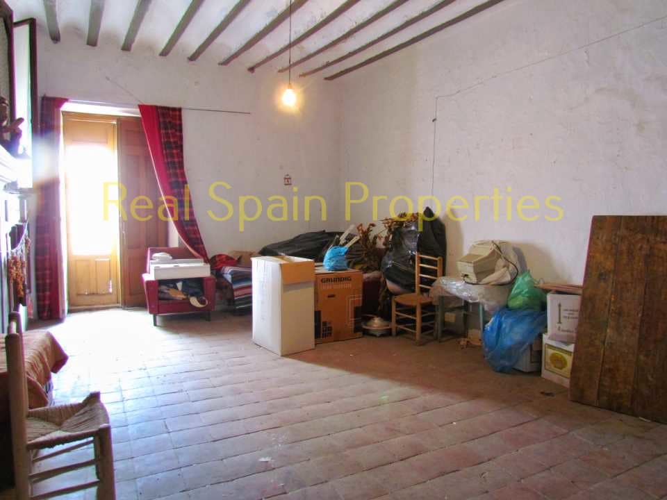 6 soveværelse Byhus til salg i Velez-Blanco - € 55.000 (Ref: 8417311)