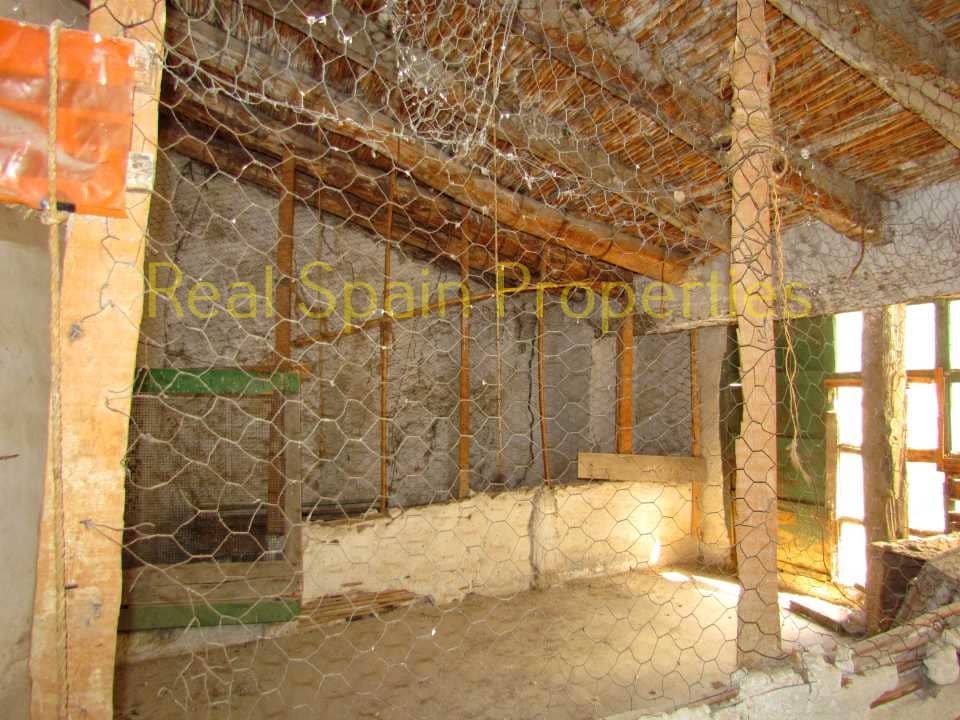 6 soveværelse Byhus til salg i Velez-Blanco - € 55.000 (Ref: 8417311)