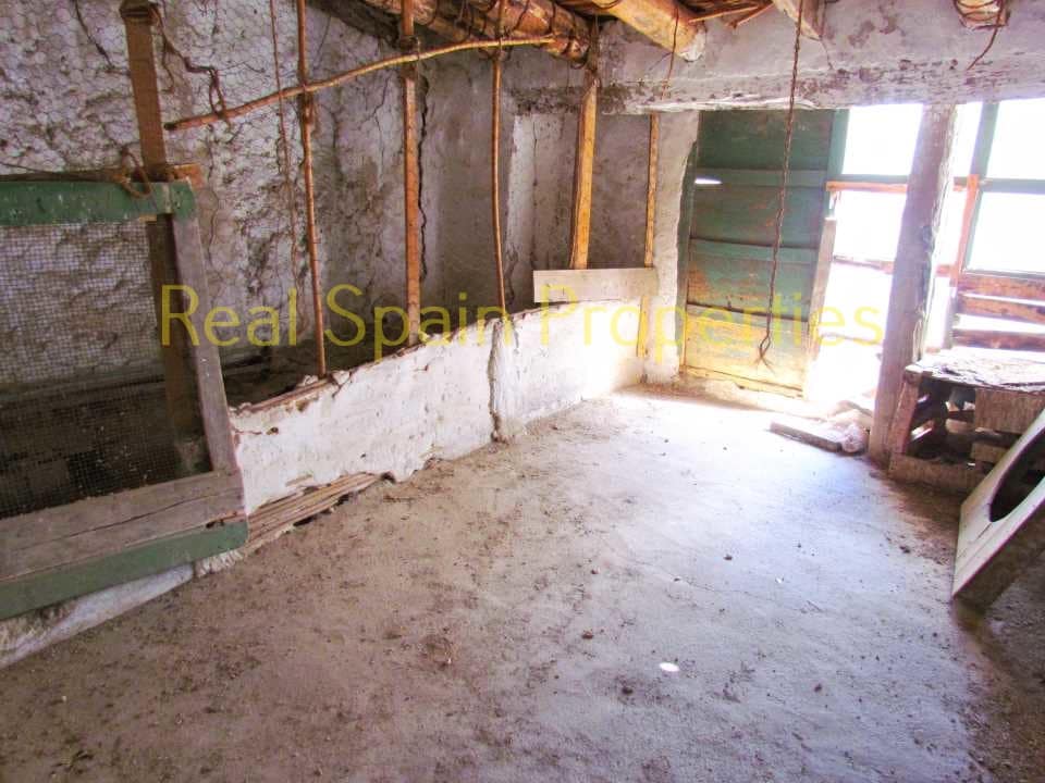 6 soveværelse Byhus til salg i Velez-Blanco - € 55.000 (Ref: 8417311)