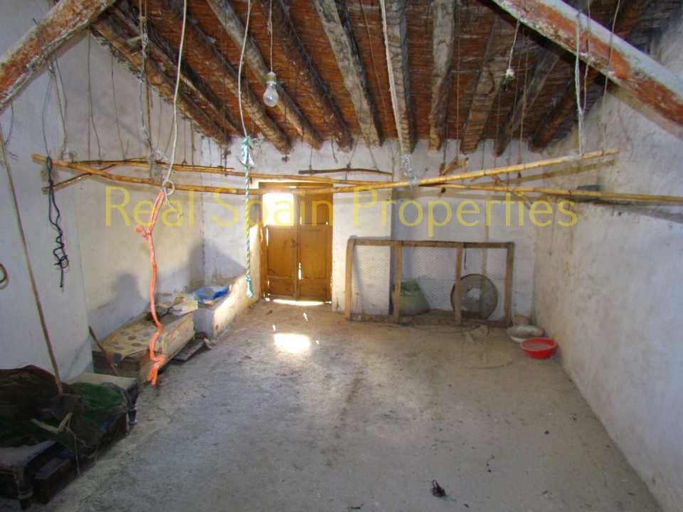 6 soveværelse Byhus til salg i Velez-Blanco - € 55.000 (Ref: 8417311)