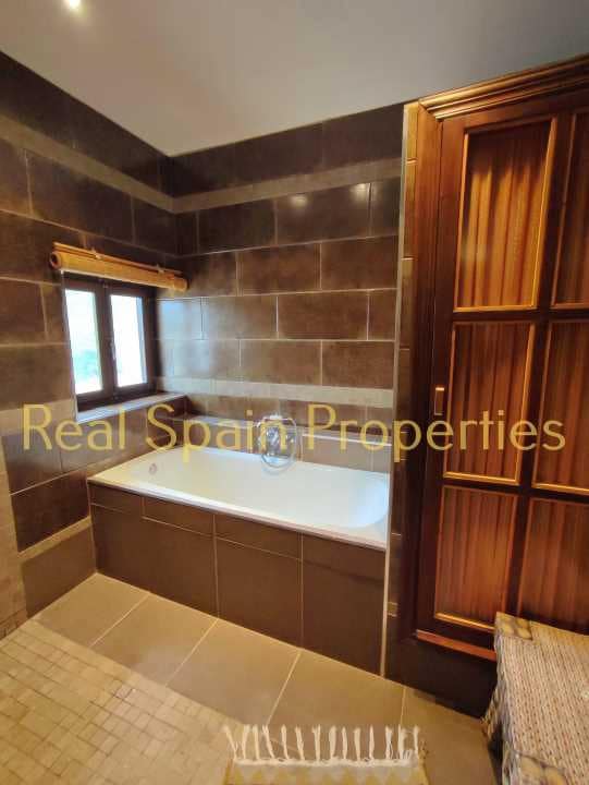 7 soveværelse Finca/Landehus til salg i Chirivel - € 319.000 (Ref: 8417318)