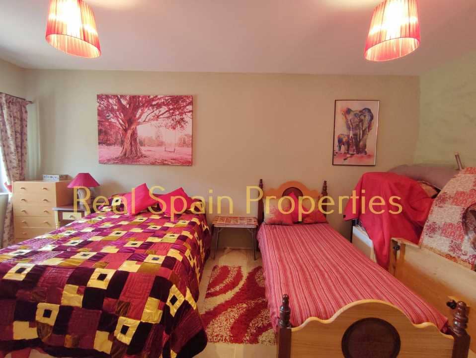 7 soveværelse Finca/Landehus til salg i Chirivel - € 319.000 (Ref: 8417318)