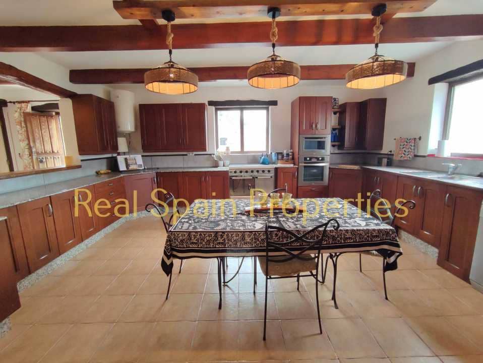 7 soveværelse Finca/Landehus til salg i Chirivel - € 319.000 (Ref: 8417318)