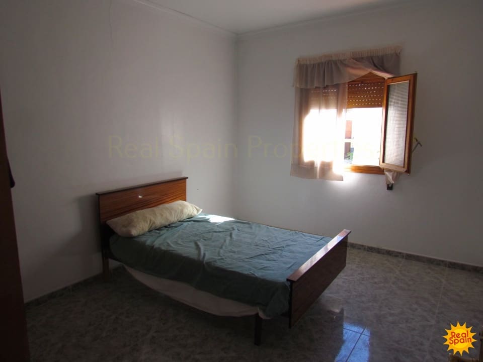 5 soveværelse Byhus til salg i Velez-Rubio - € 70.000 (Ref: 8417321)