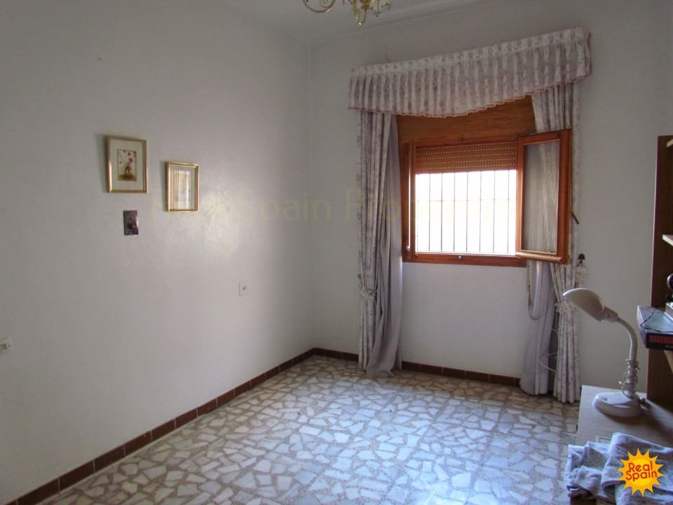 5 soveværelse Byhus til salg i Velez-Rubio - € 70.000 (Ref: 8417321)