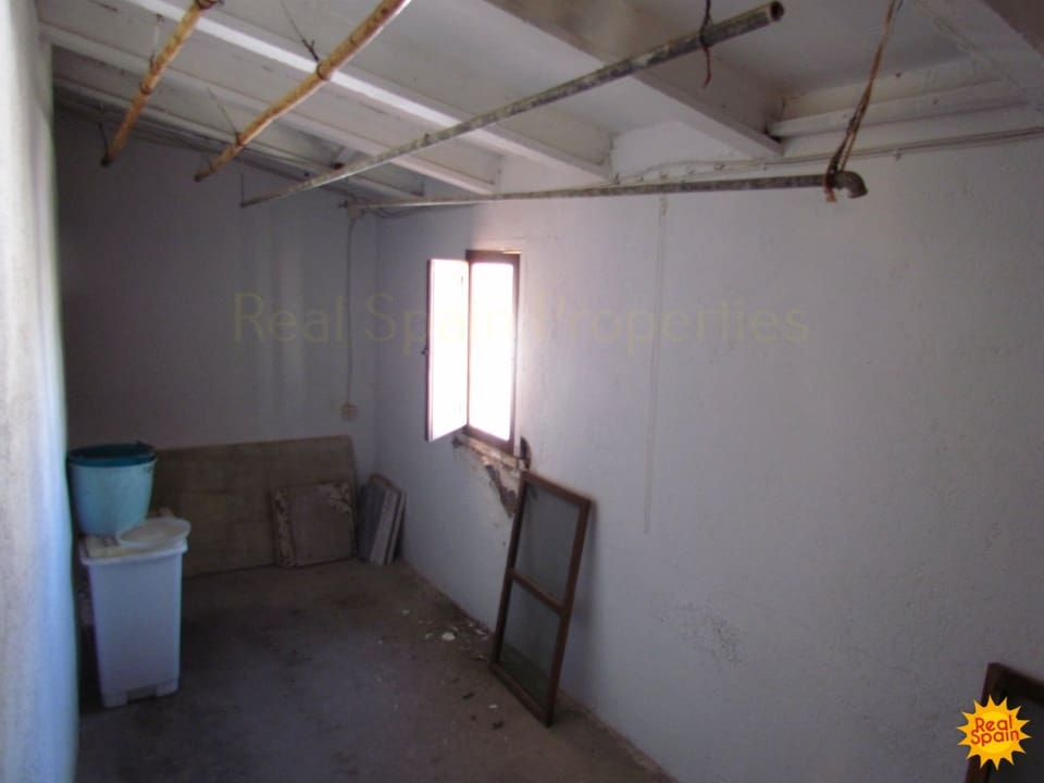 5 soveværelse Byhus til salg i Velez-Rubio - € 70.000 (Ref: 8417321)