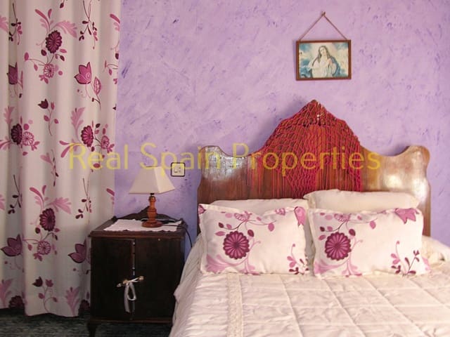 4 slaapkamer Finca/Landhuis te koop in Vélez-Blanco - € 49.000 (Ref: 8417324)