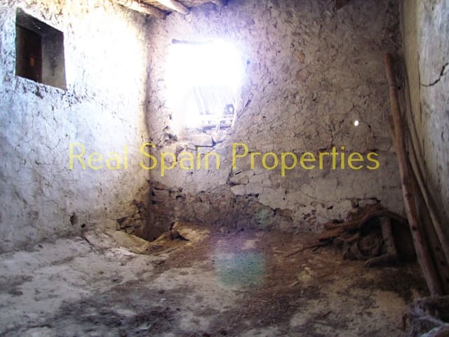 2 slaapkamer Finca/Landhuis te koop in Vélez-Blanco - € 25.000 (Ref: 8417325)