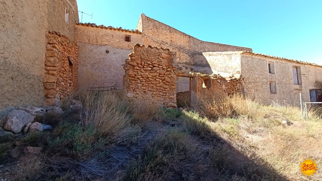 4 slaapkamer Finca/Landhuis te koop in Chirivel - € 27.000 (Ref: 8436148)