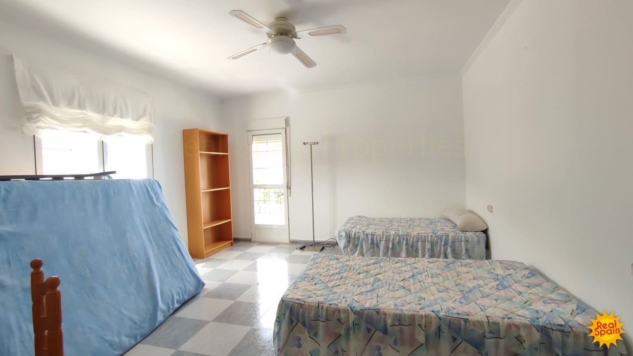 3 bedroom Commercial for sale in Maria - € 234,000 (Ref: 8451561)