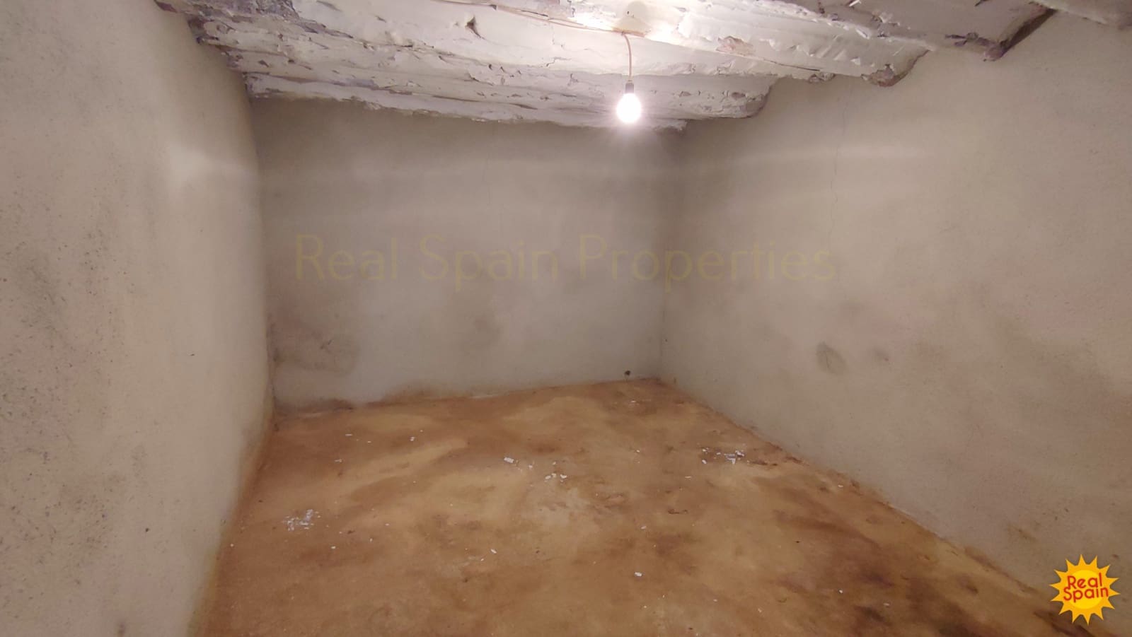 4 bedroom Finca/Country House for sale in Chirivel - € 39,000 (Ref: 8553551)