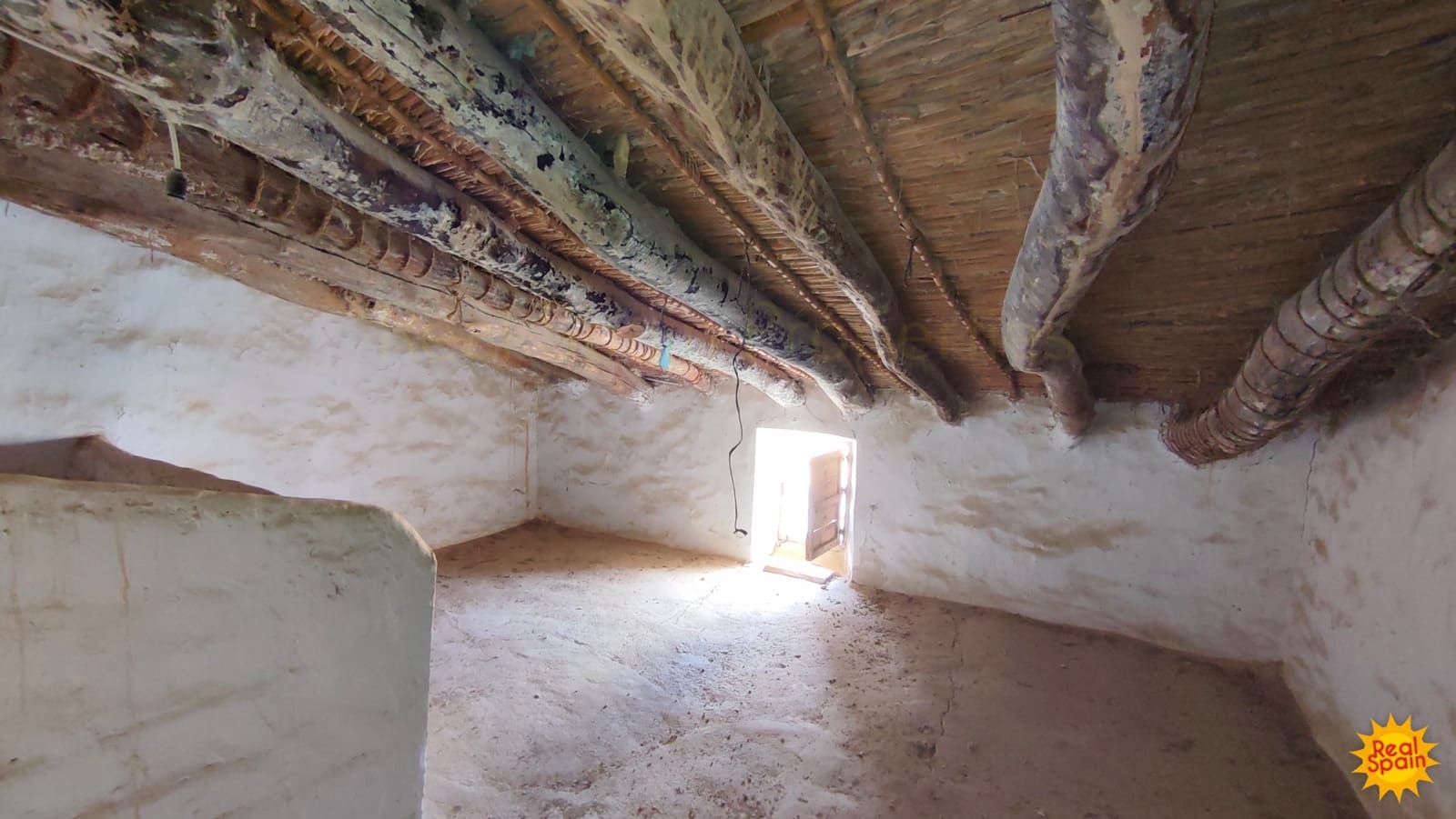 4 bedroom Finca/Country House for sale in Chirivel - € 39,000 (Ref: 8553551)