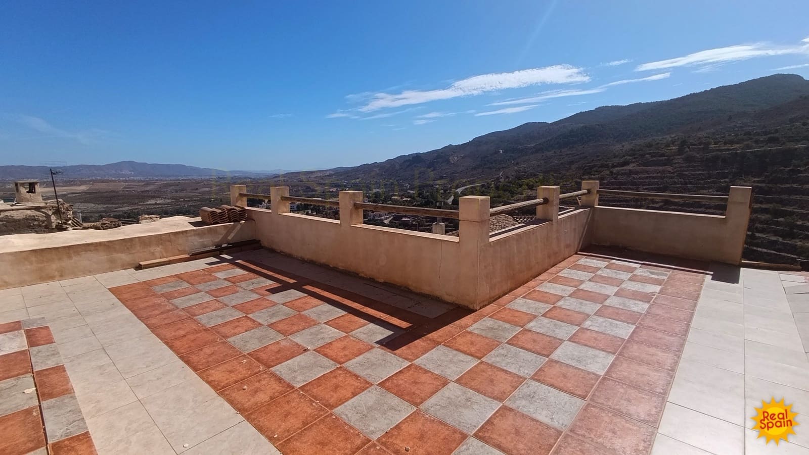 3 soveværelse Byhus til salg i Seron - € 35.000 (Ref: 8575428)