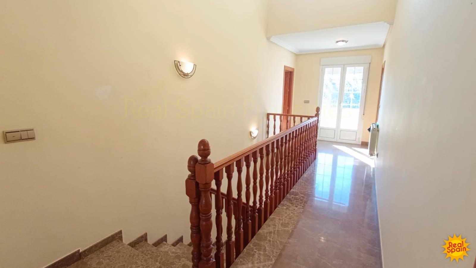 5 soveværelse Byhus til salg i Velez-Rubio - € 339.000 (Ref: 8585685)