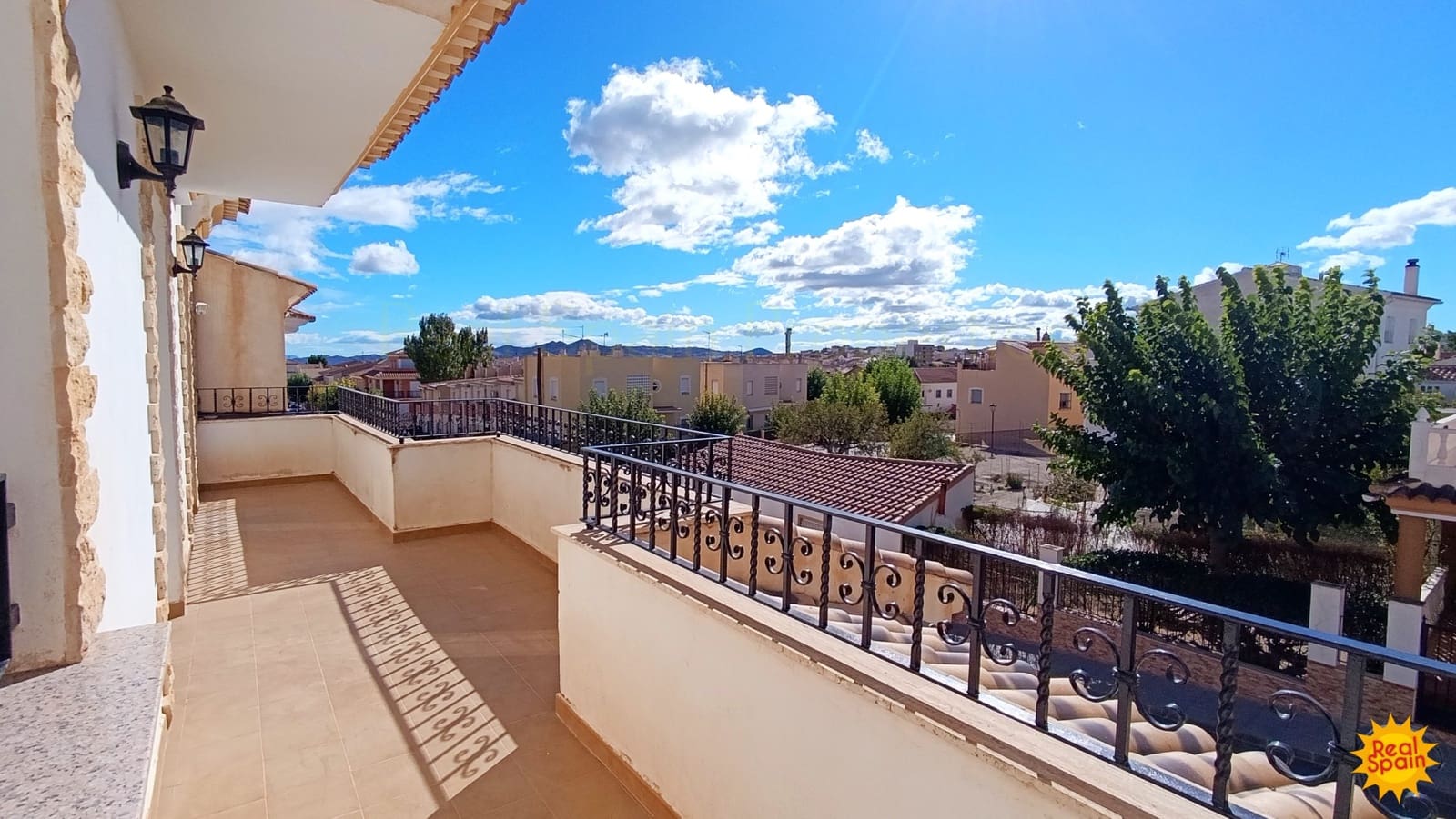 5 soveværelse Byhus til salg i Velez-Rubio - € 339.000 (Ref: 8585685)