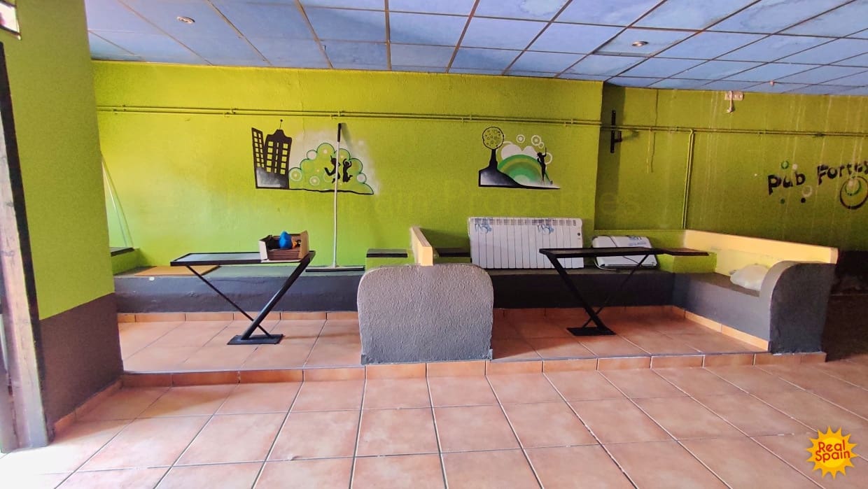 4 soveværelse Erhverv til salg i Maria - € 80.000 (Ref: 8718484)